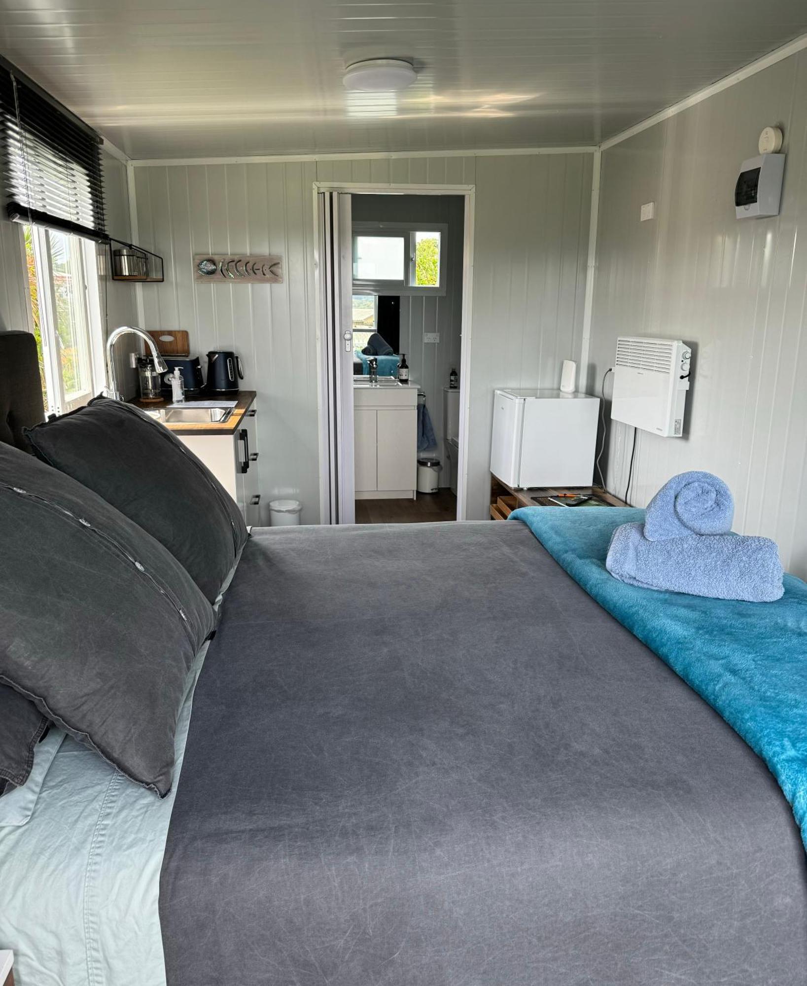 Raglan Seaview Cabin Bagian luar foto